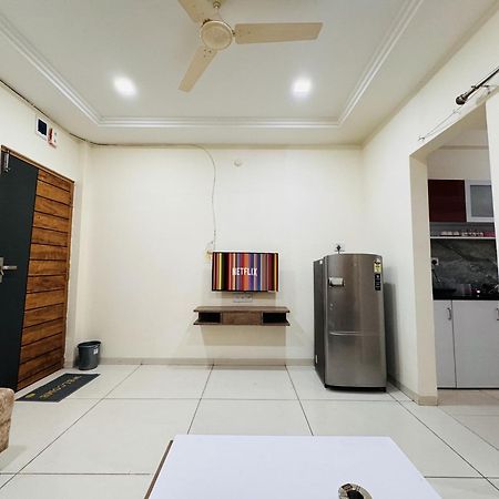 Home Escape 1Bhk Apartment Near Bombay Hospital Indore Dış mekan fotoğraf