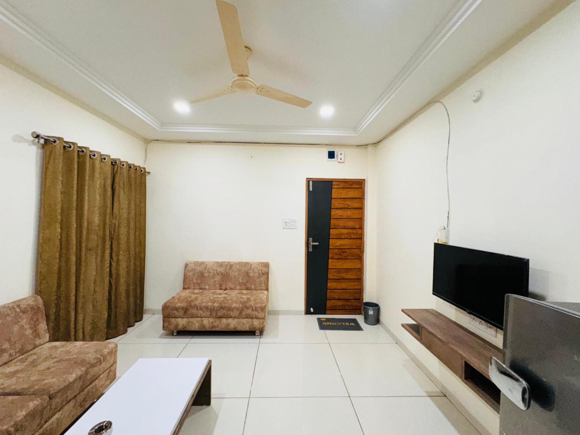 Home Escape 1Bhk Apartment Near Bombay Hospital Indore Dış mekan fotoğraf